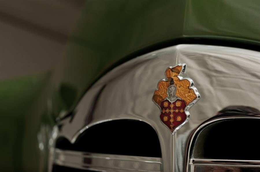 Детали экстерьера Packard Eight Station Sedan (2293) 1948 года  (фото 33 из 63)